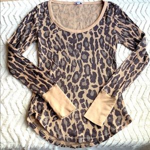 Splendid Scoop Neck Leopard Thermal